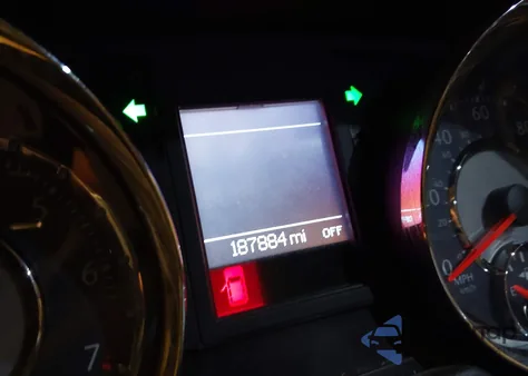 2015 Chrysler Town & Country Touring z USA, uszkodzony, nr VIN 2C4RC1BG9FR551864